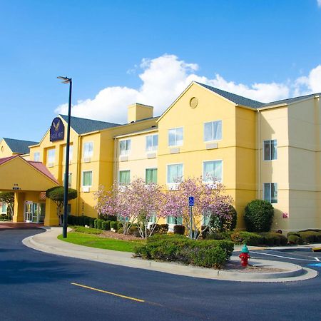 Eagles Nest Inn Стейтсбъро Екстериор снимка